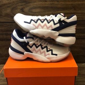 Adidas D.O.N. Issue 2 shoe